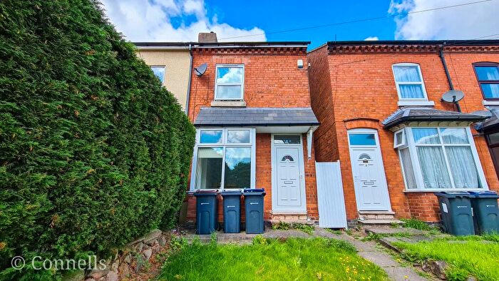 2 Bedroom House To Rent In Jiggins Lane, Birmingham, B32