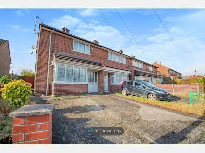 2 Bedroom End Of Terrace House To Rent In Trafford Drive, Little Hulton, Manchester, M38