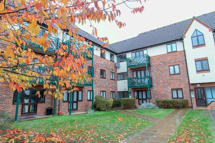1 Bedroom Flat To Rent In Upton Court Road, Slough, SL3