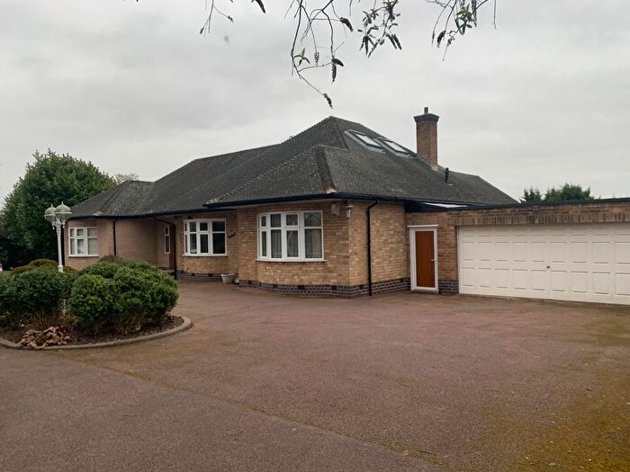 4 Bedroom Detached House For Sale In Spencefield Lane, Leicester, LE5