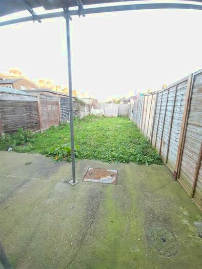 3 Bedroom Property To Rent In Sandford Road, London E6