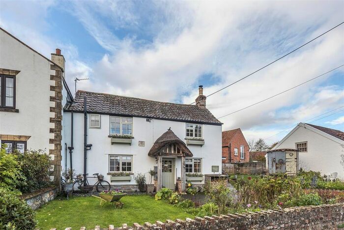 3 Bedroom Semi-Detached House For Sale In Greenway, North Curry, Taunton, TA3