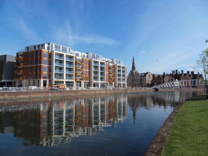 2 Bedroom Flat To Rent In Merchant Square, Riverside North, Bedford, MK40