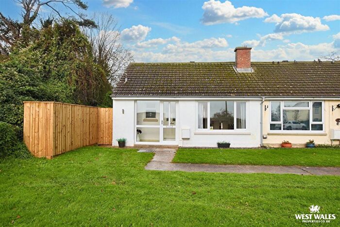 2 Bedroom Semi Detached House For Sale In Heywood Court, Tenby, SA70