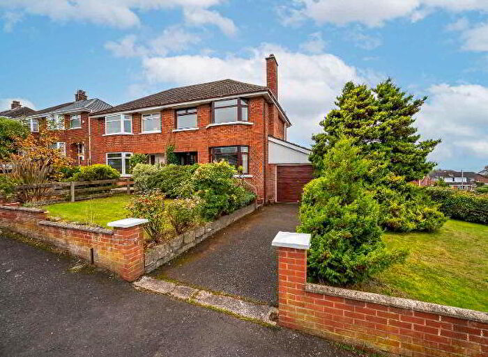 3 Bedroom Semi-Detached House For Sale In Glenview Avenue, Belfast, BT5