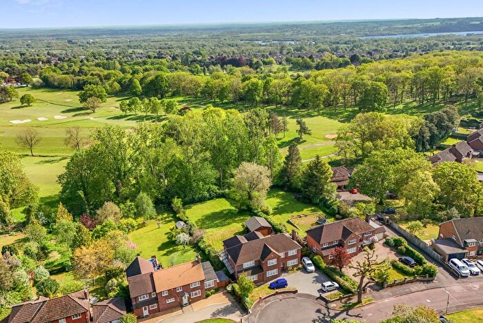 4 Bedroom Detached House For Sale In Fairway Avenue, Tilehurst, Reading, Berkshire, RG30