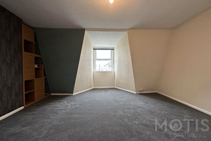 2 Bedroom Flat To Rent In Castle Hill Avenue, Folkestone, CT20