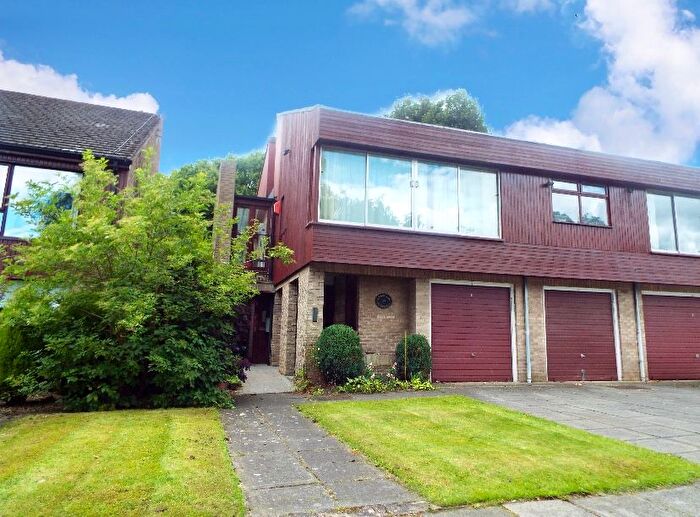 2 Bedroom Property To Rent In Low Gosforth Court, Newcastle Upon Tyne, NE3