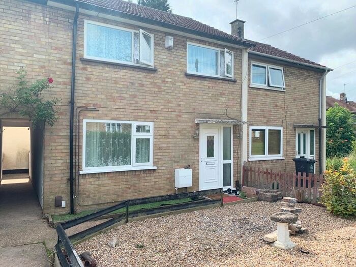 3 Bedroom Town House To Rent In Fastnet Road, Leicester, LE5