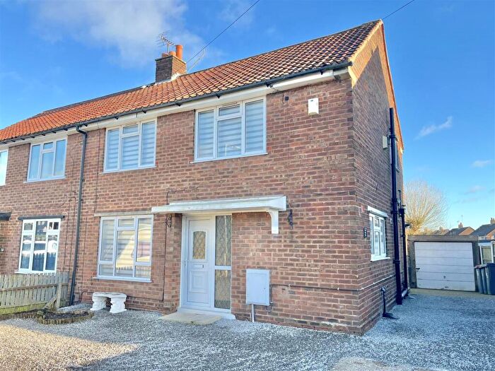 3 Bedroom House To Rent In St Marys Road Sutton In Ashfield Notts, NG17