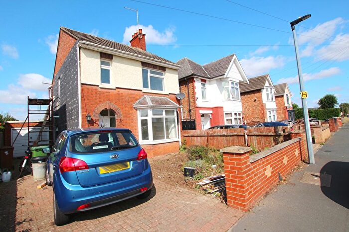 3 Bedroom Detached House To Rent In Grange Road, Peterborough, PE3