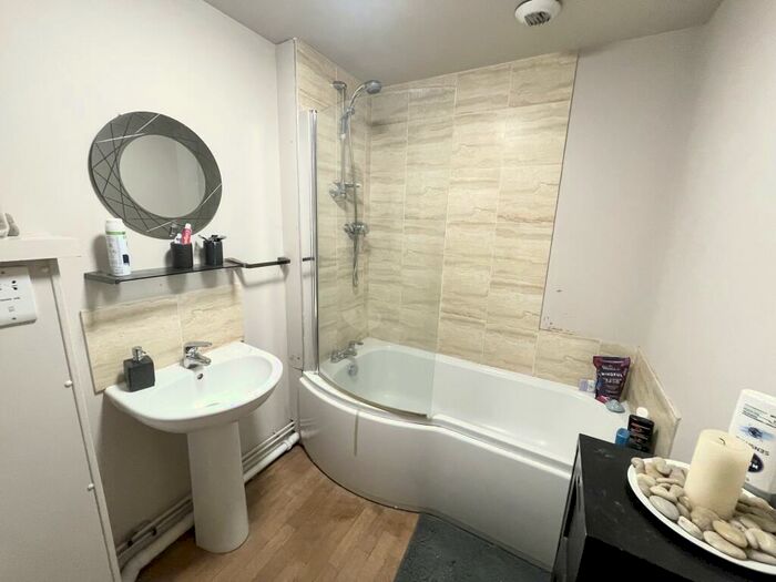 2 Bedroom Apartment To Rent In Darlington - Tillage Green, DL2