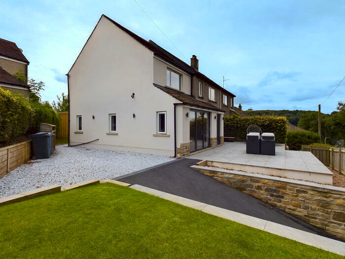 4 Bedroom Semi-Detached House To Rent In West Lane, Embsay, BD23