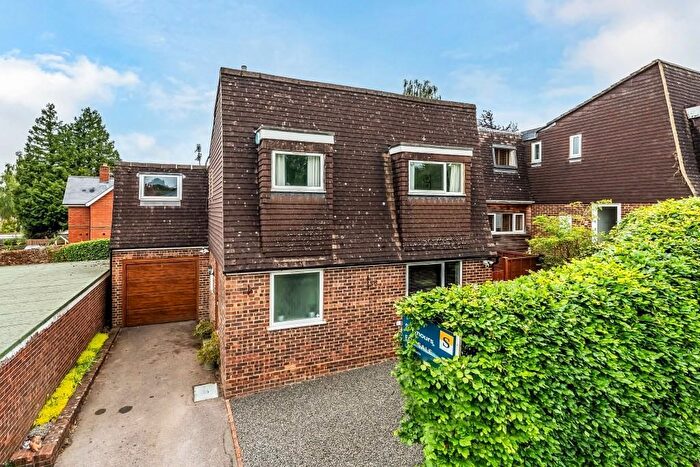 3 Bedroom Detached House For Sale In Westcott Mews, Westcott, RH3