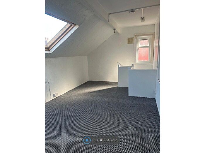 2 Bedroom Terraced House To Rent In Temple View Terrace, Leeds, LS9