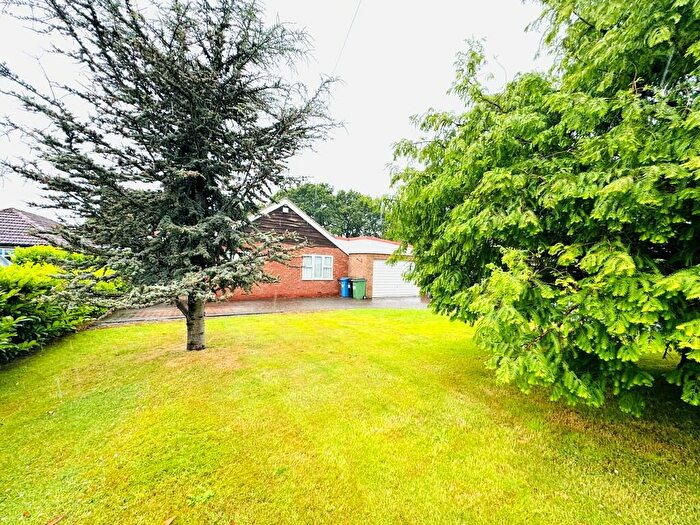 3 Bedroom Detached Bungalow To Rent In Overdale Road, Romiley, SK6