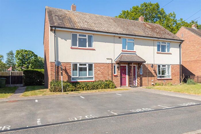 3 Bedroom Semi-Detached House For Sale In Badersfield, Norwich, NR10