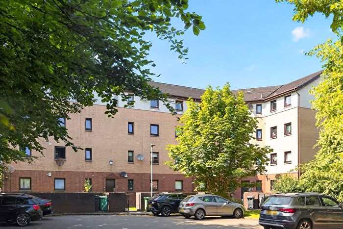 2 Bedroom Flat For Sale In Albion Gate, Paisley, PA3