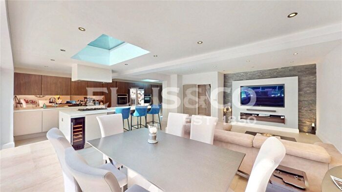 4 Bedroom Semi Detached House To Rent In Elm Avenue, Eastcote, HA4