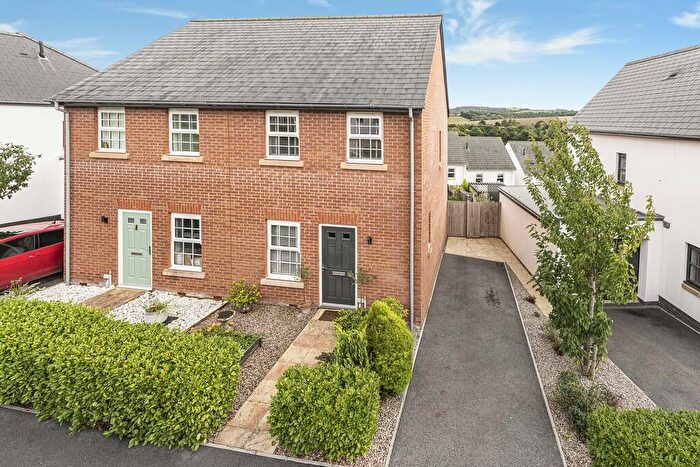 2 Bedroom Semi Detached House For Sale In Tarka Way, Crediton, EX17