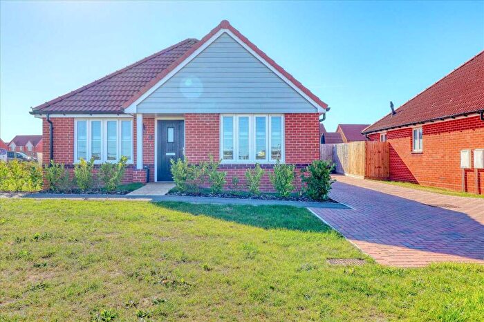2 Bedroom Detached House For Sale In Millet Road, Kirby Cross, CO13