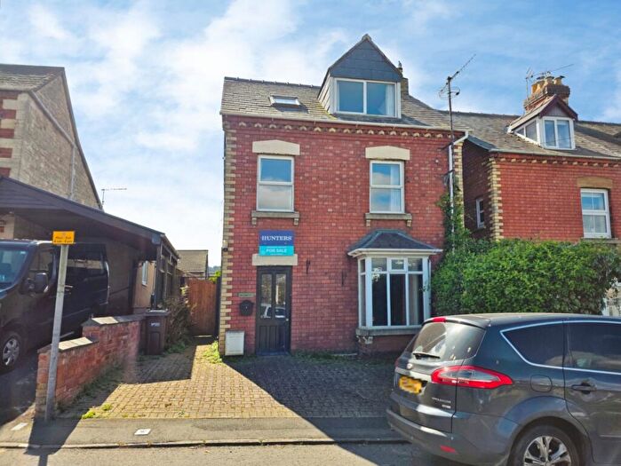 4 Bedroom Detached House For Sale In Bath Road, Kings Stanley, Stonehouse, GL10