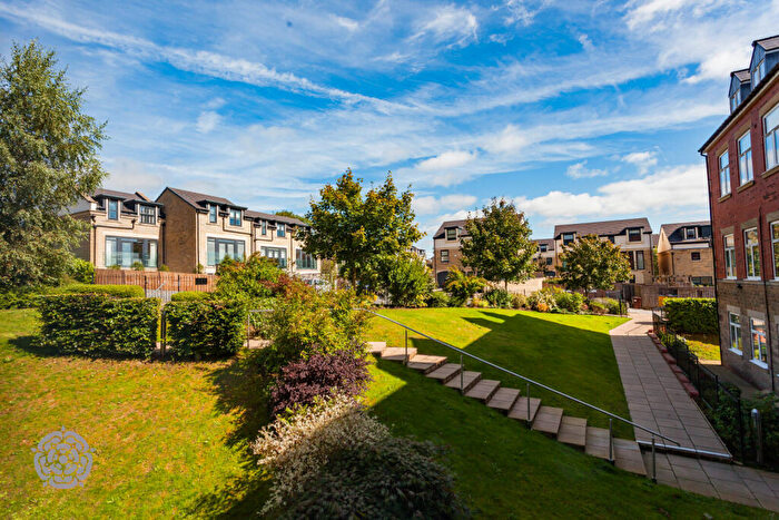 2 Bedroom Apartment For Sale In Kerry Hill, Hawkshaw, Bury, Greater Manchester, BL8