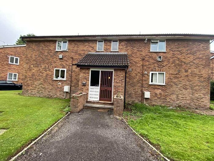 1 Bedroom Apartment To Rent In Heatherfield Crt, Ws, SK9