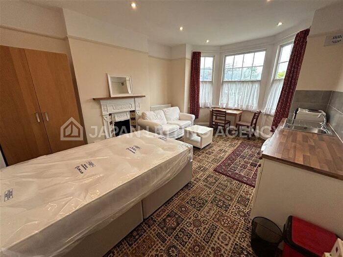 Studio To Rent In Inglis Road, Ealing, W5