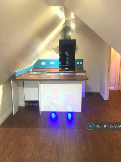 1 Bedroom Flat To Rent In Grosvenor Gardens, Bournemouth, BH1