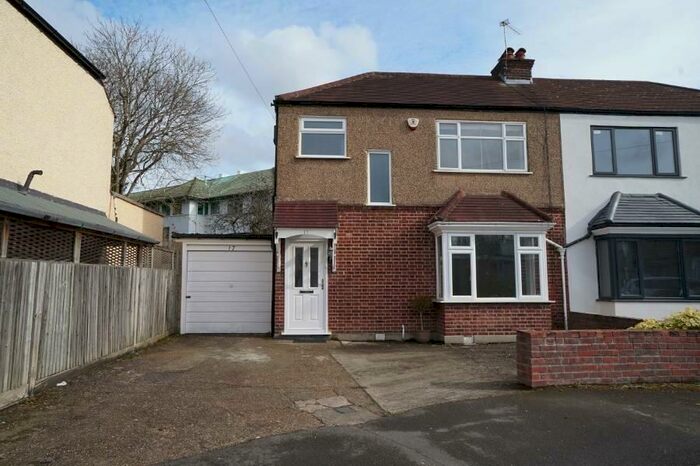 3 Bedroom House To Rent In Bell Close, Pinner, HA5