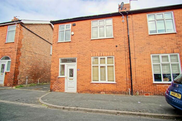 3 Bedroom End Of Terrace House To Rent In Ainslie Road, Fulwood, Preston, PR2