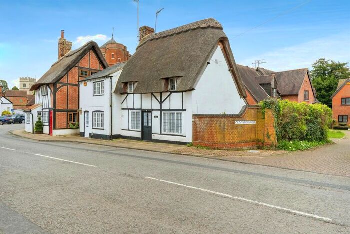 2 Bedroom Character Property For Sale In Horn Street, Winslow, Buckingham, MK18