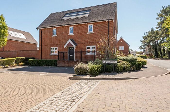 3 Bedroom Semi Detached House For Sale In Burton Avenue, Leigh, TN11