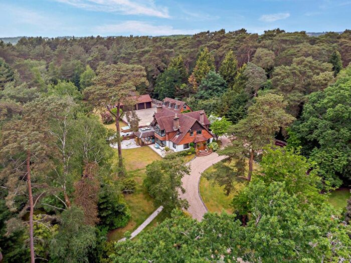 8 Bedroom Detached House For Sale In Farnham Road, Churt, Farnham, Surrey, GU10