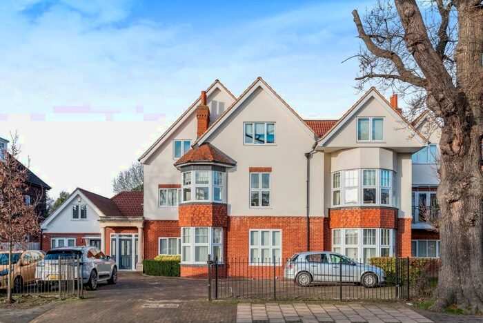 2 Bedroom Flat To Rent In Scotts Lane Bromley, BR2