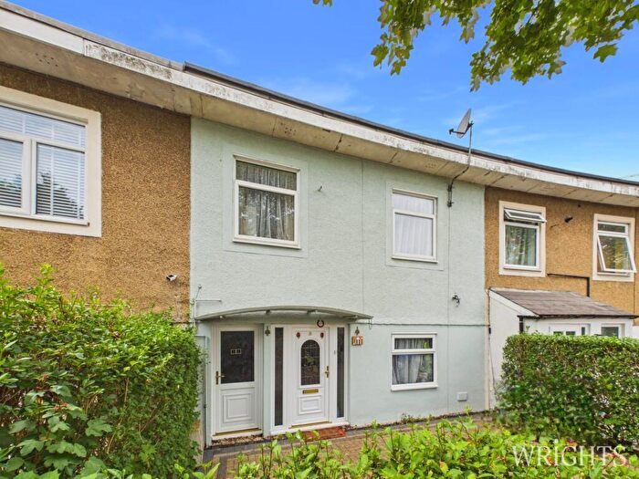 3 Bedroom Terraced House For Sale In Shallcross Crescent, Hatfield, AL10