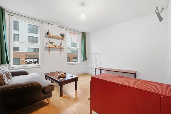 1 Bedroom Flat To Rent In Kingsland Road, Haggerston, E2