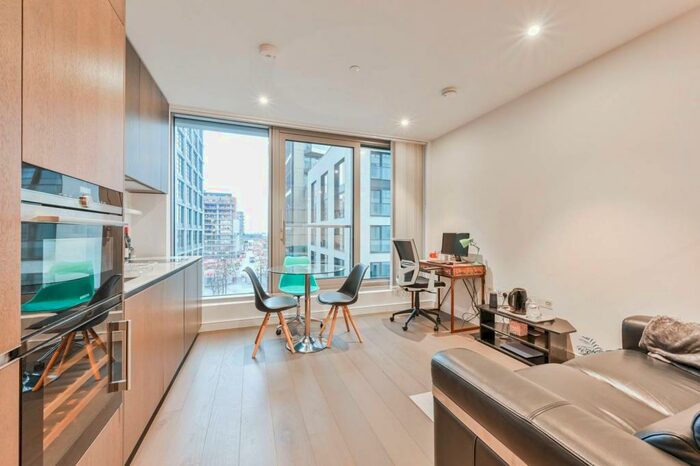 Studio To Rent In Park Drive, Tower Hamlets, London, E14