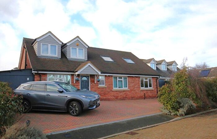 4 Bedroom Detached House For Sale In Holsey Lane, Milton Keynes, Buckinghamshire, MK2