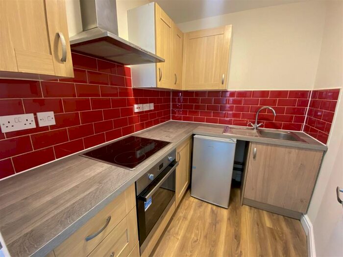 1 Bedroom Flat To Rent In Elliott Road, Thornton Heath, CR7