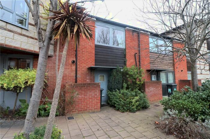 2 Bedroom Terraced House To Rent In Coningsby Avenue, Colindale, London, NW9