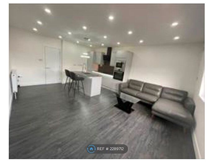 1 Bedroom Flat To Rent In Commercial Road, London, E1