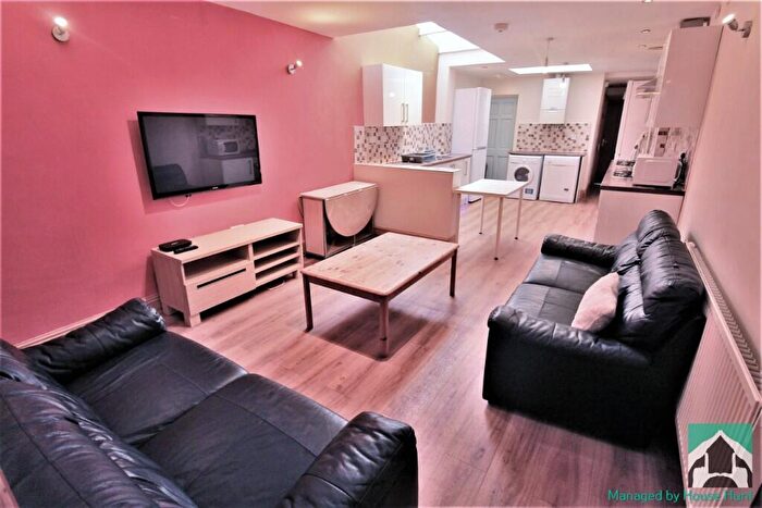 6 Bedroom Terraced House To Rent In Rookery Road, Birmingham, B29