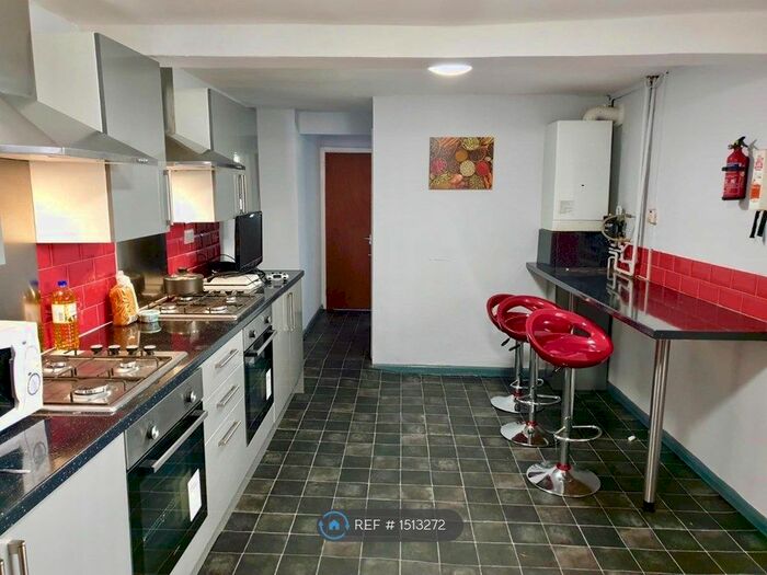 7 Bedroom Semi-Detached House To Rent In Carnarvon Road, Reading, RG1