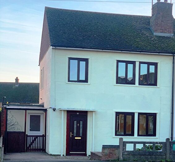 3 Bedroom Semi-Detached House To Rent In Welford Avenue, Irthlingborough, Wellingborough, NN9