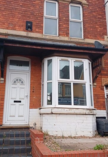 3 Bedroom Terraced House To Rent In Warwick Road, Birmingham, B11