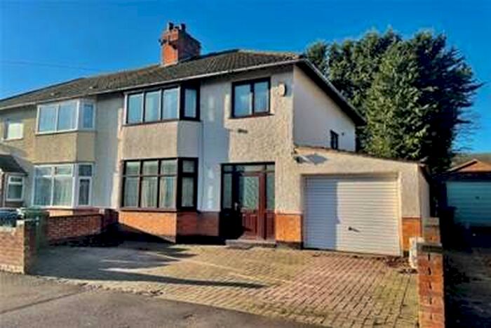 3 Bedroom House To Rent In Eastlands Road, Rugby, CV21