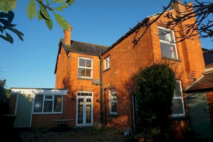 3 Bedroom Terraced House To Rent In Newton Street, Olney, MK46
