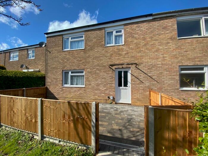 3 Bedroom House To Rent In Symonds Green, SG1